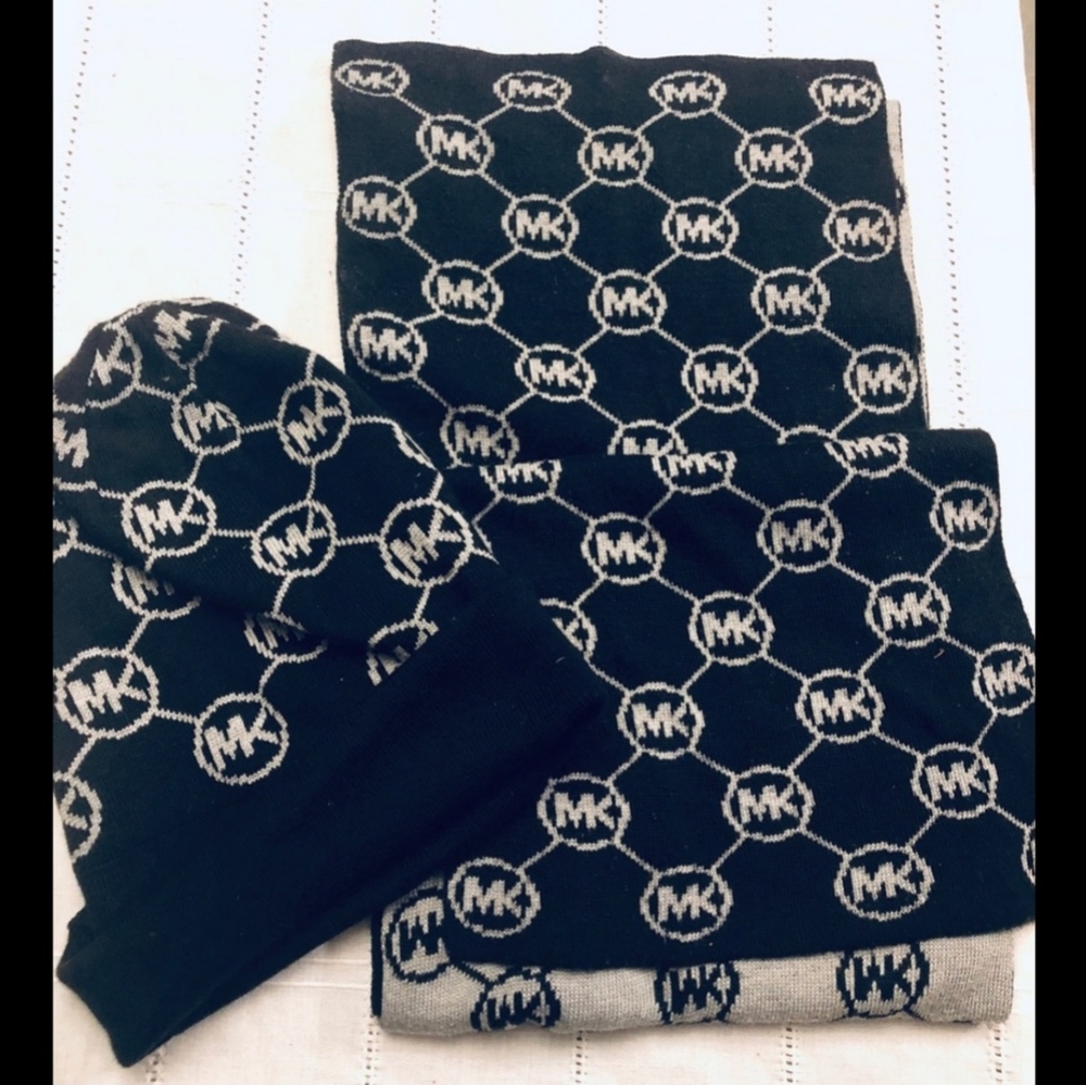 Unisex Michael Kors Scarf and Hat Grey/Black
